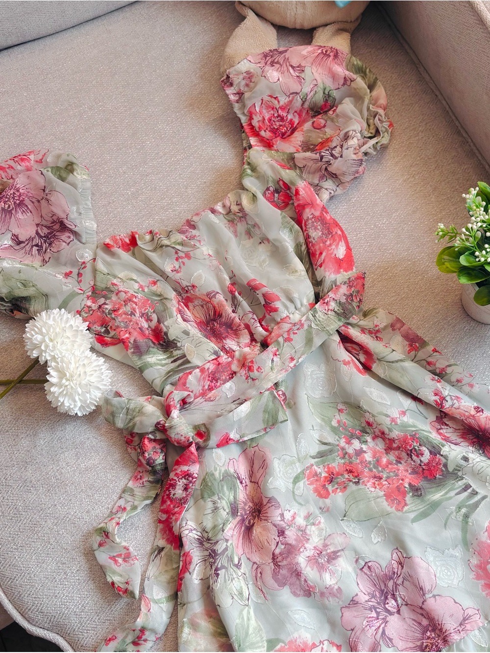 Petite floral puff-sleeve mini dress Pink and Green